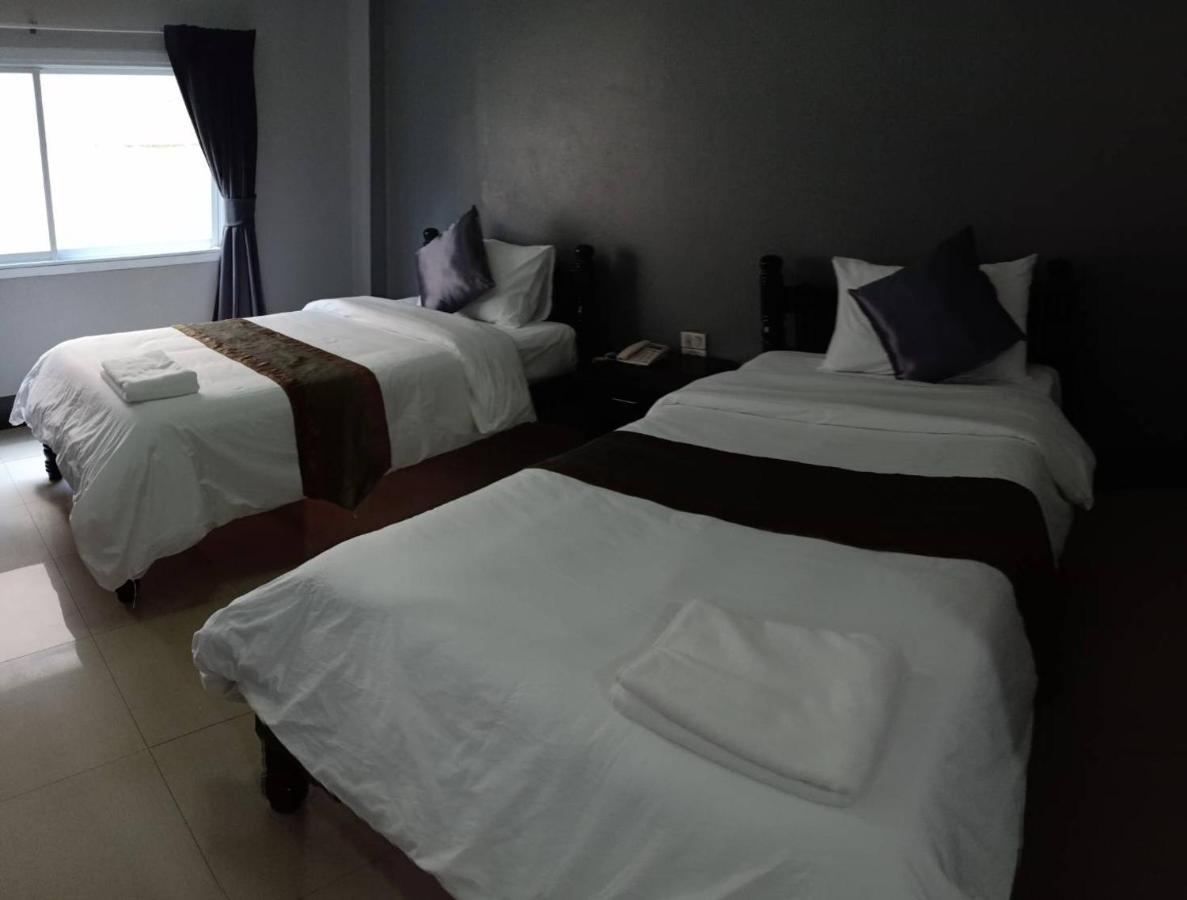 Submukda Phoomplace Hotel Mukdahan Exterior foto