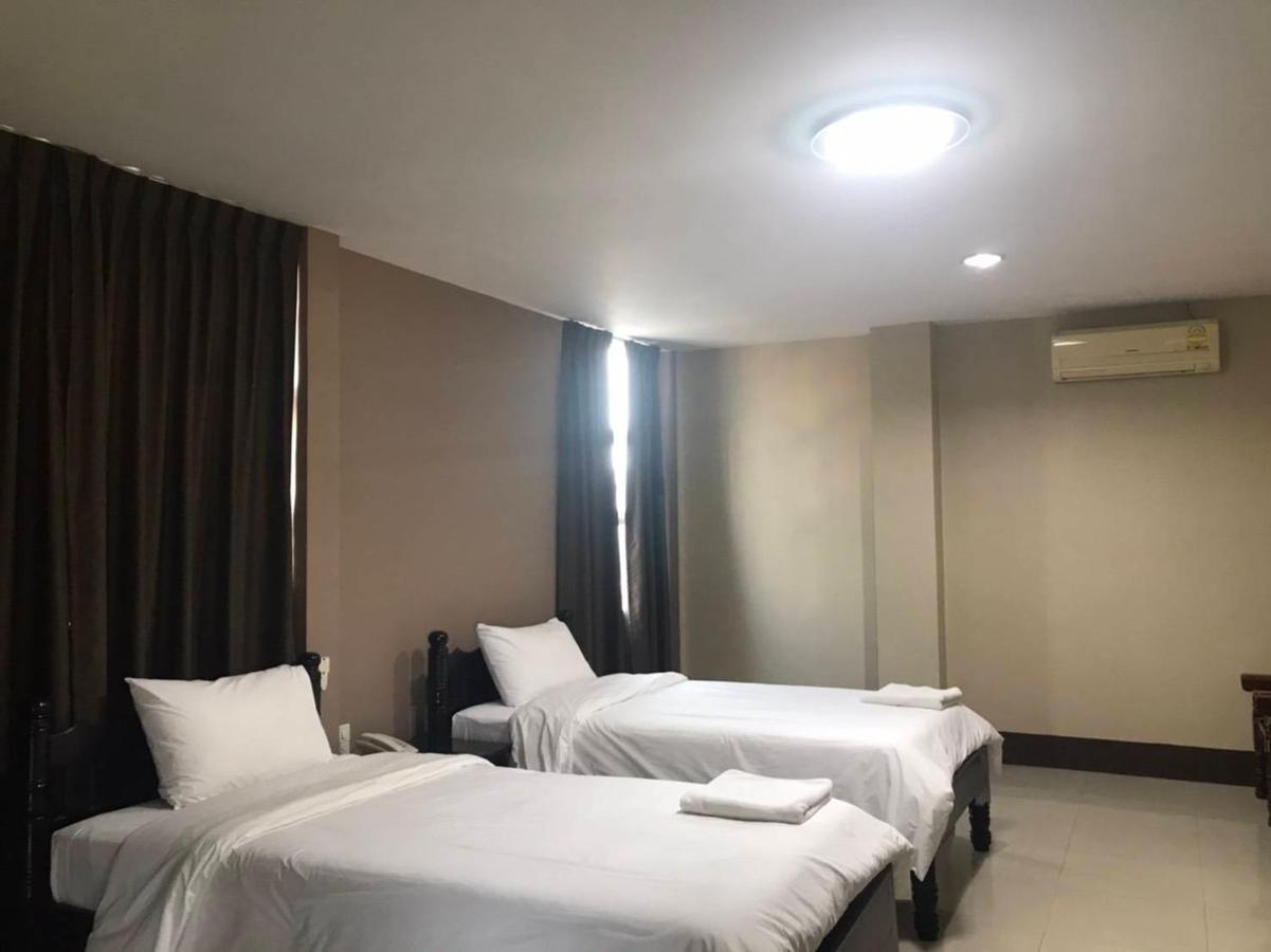 Submukda Phoomplace Hotel Mukdahan Exterior foto